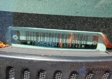 2001 Chevrolet Silverado C2500 Heavy Duty z USA, uszkodzony, nr VIN 1GCHC29U41E325248